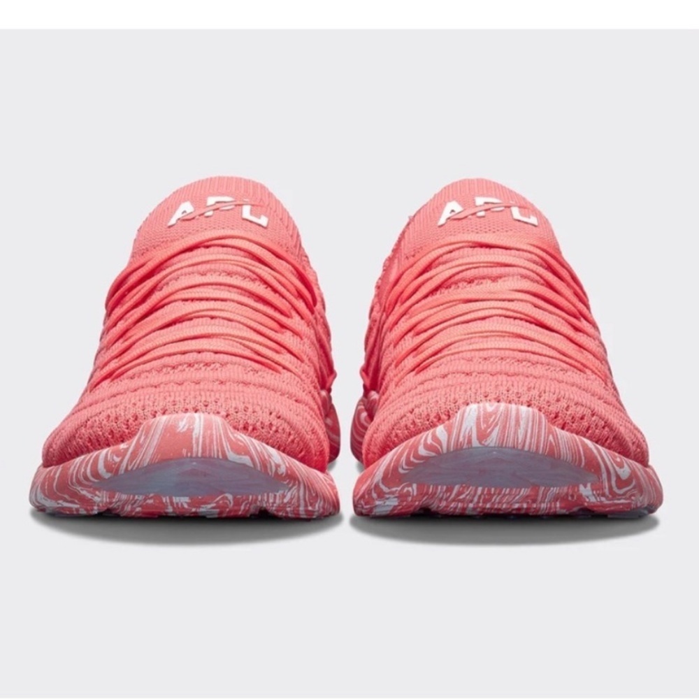 NWOT APL Women’s Techloom Wave Sneakers in Fire Coral/ Marble - Picture 2 of 7